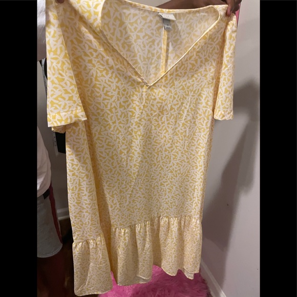 Yellow dress. A New Day - Picture 7 of 8